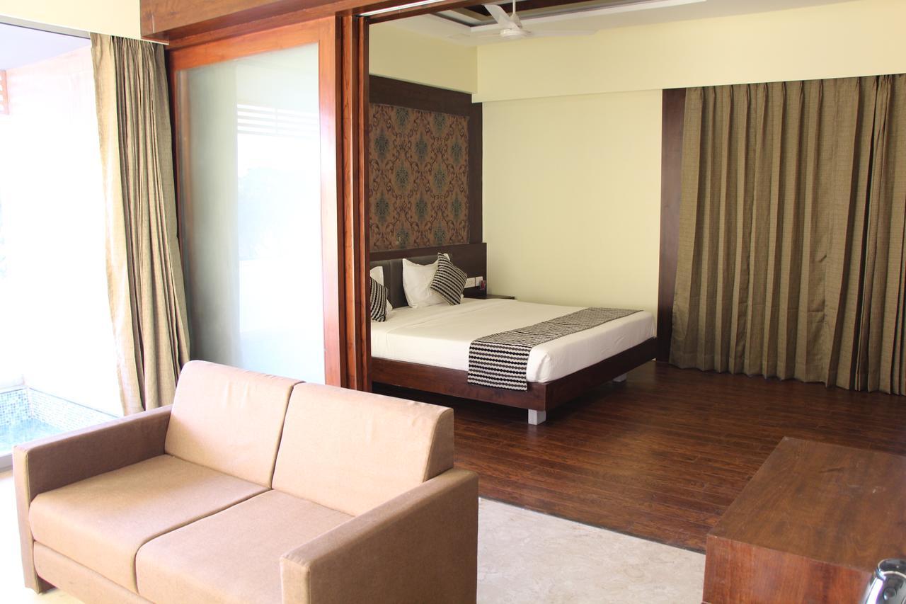Krishna Beach Resorts - Diu Exterior foto